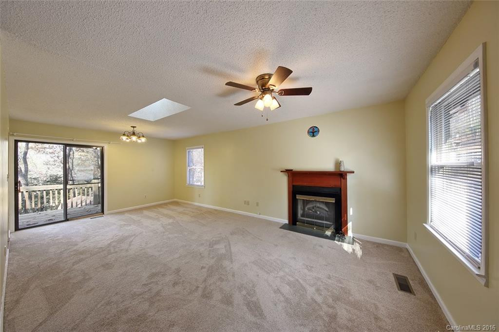 48 Southwicke Drive - Photo 3