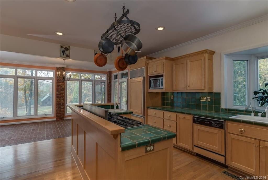 230 Woods End Road - Photo 13