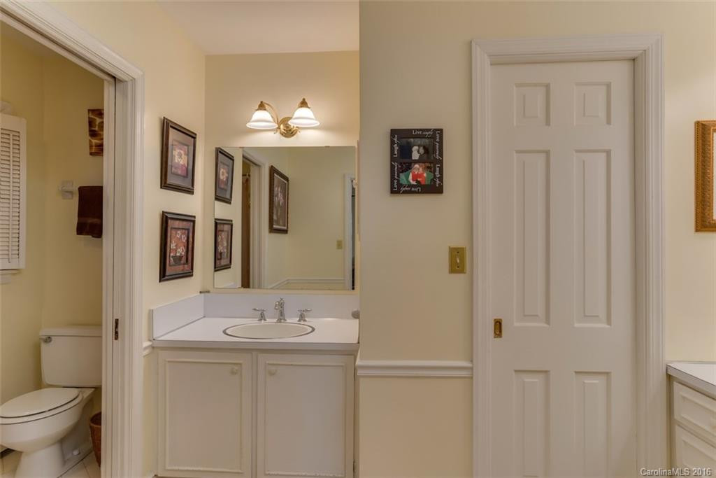 230 Woods End Road - Photo 17