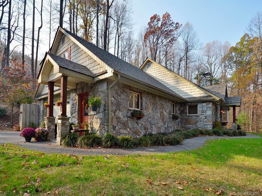 300 Doublecreek Lane