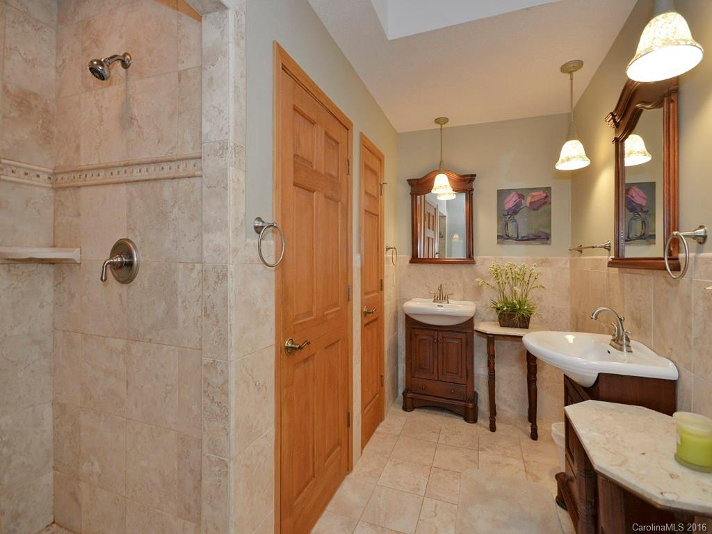 300 Doublecreek Lane - Photo 14