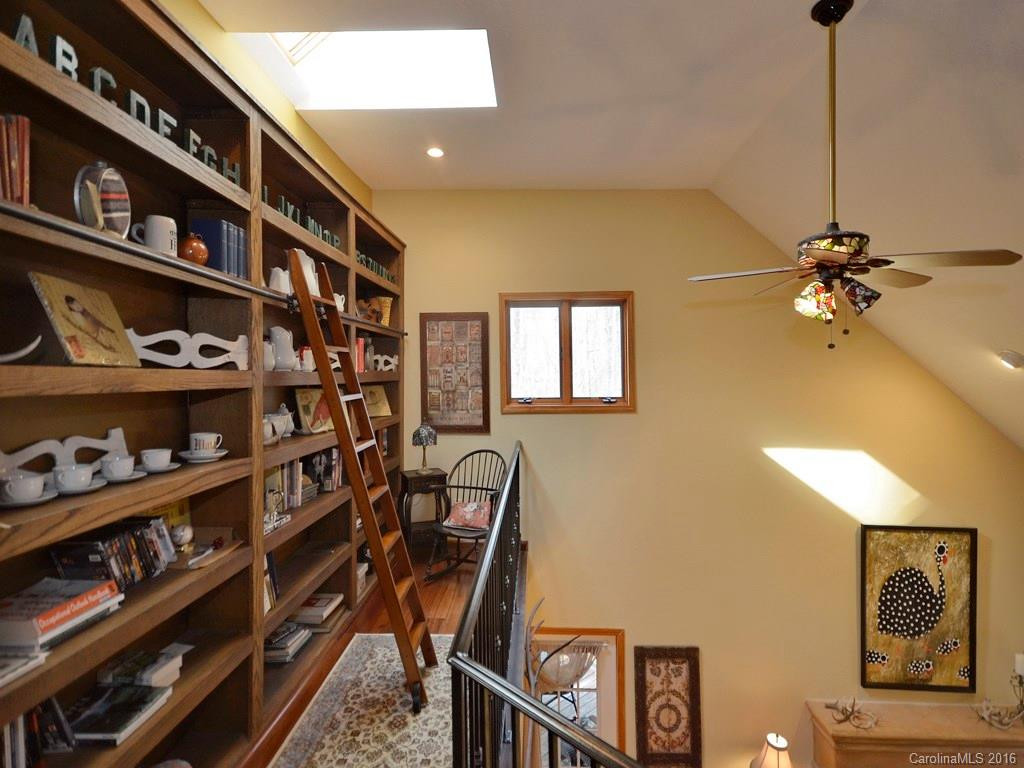 300 Doublecreek Lane - Photo 16