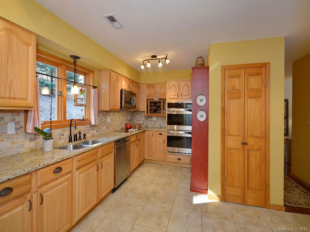 300 Doublecreek Lane - Photo 9