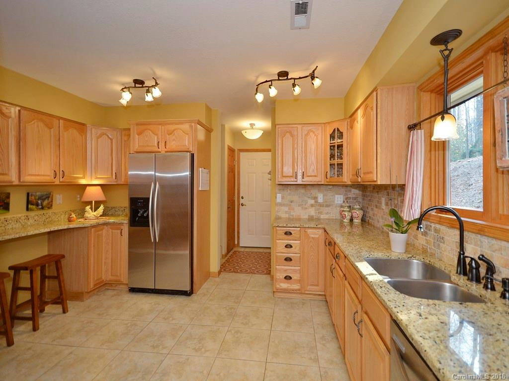 300 Doublecreek Lane - Photo 10