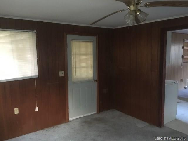 43 Barker Lane - Photo 3