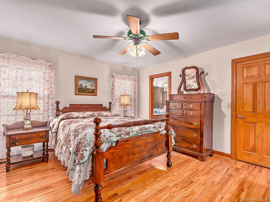 304 Wagram Place - Photo 12