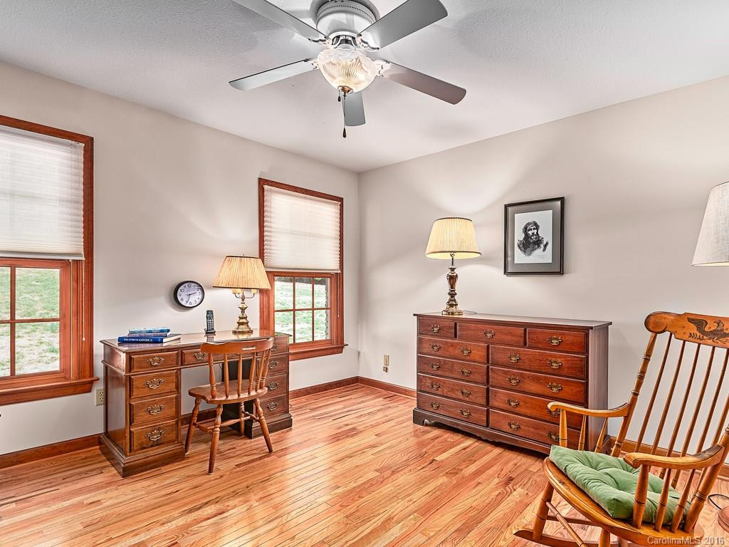 304 Wagram Place - Photo 14
