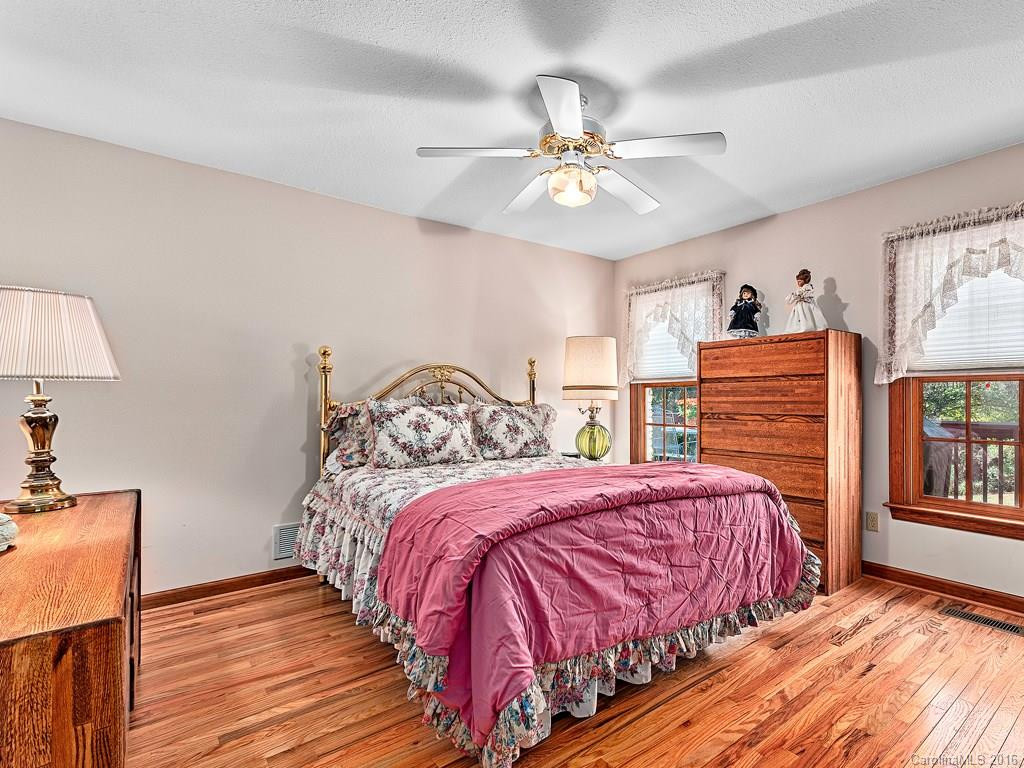304 Wagram Place - Photo 16
