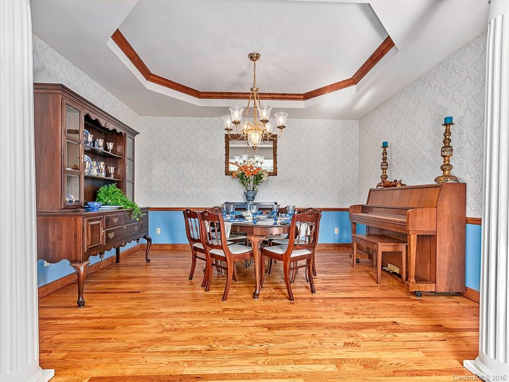 304 Wagram Place - Photo 4
