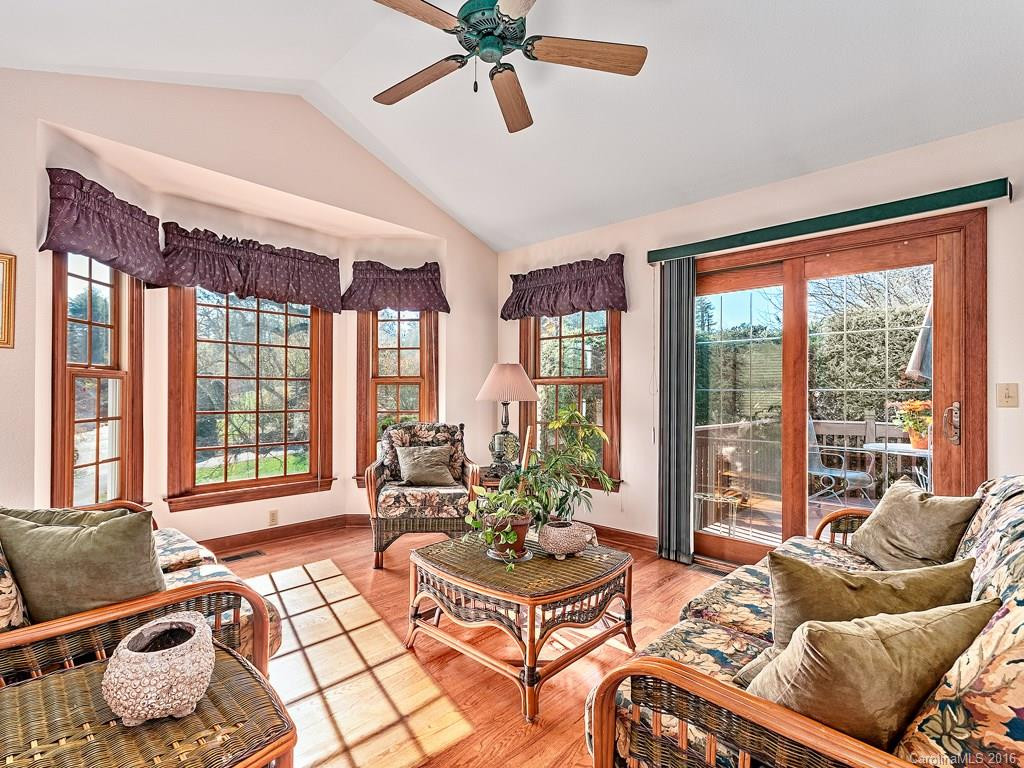 304 Wagram Place - Photo 6