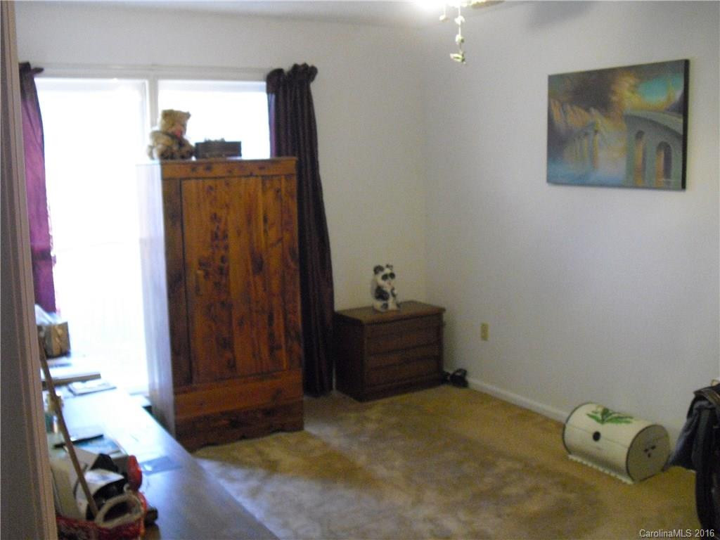 225 Flat Creek Road - Photo 3