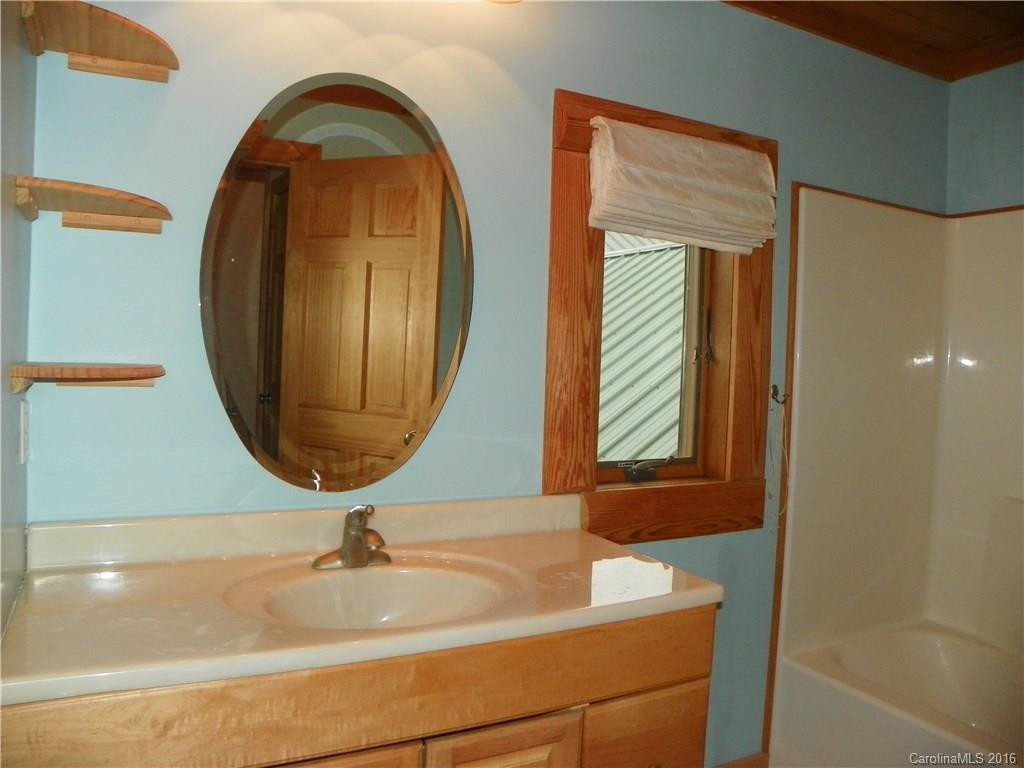 198 Hidden Pond Hollow - Photo 18