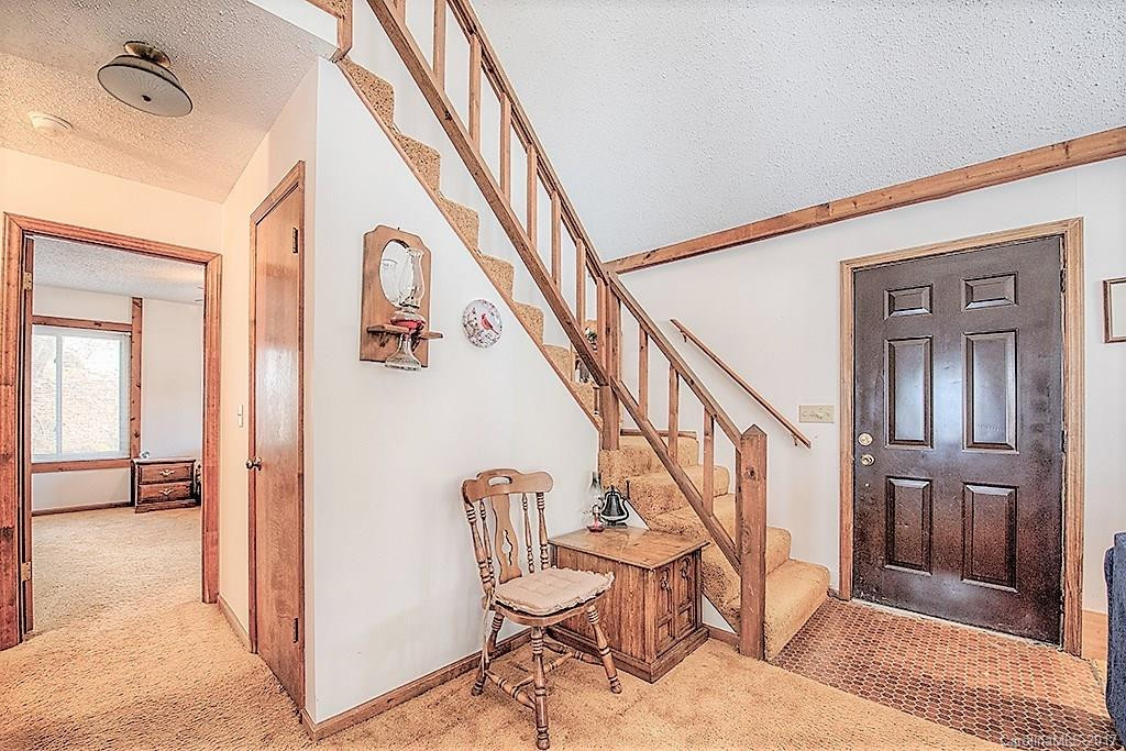 91 Orchard Drive - Photo 4