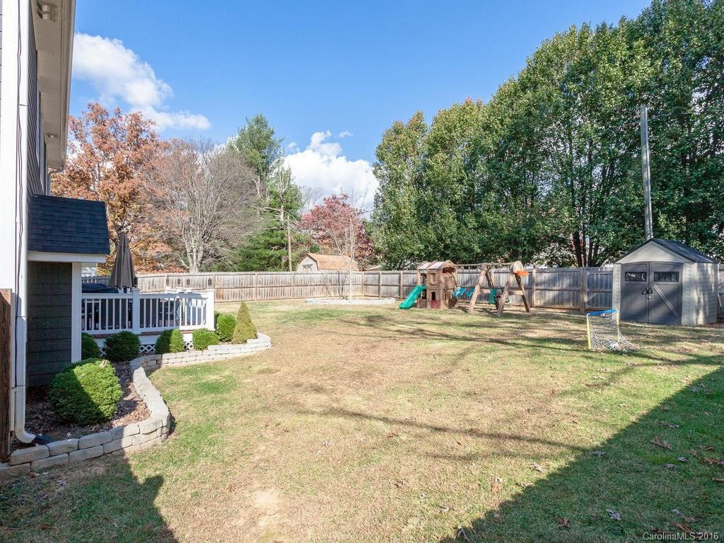 130 Eastwood Avenue - Photo 13