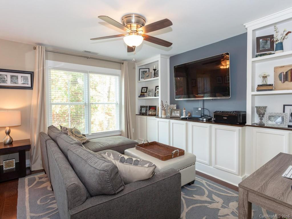 130 Eastwood Avenue - Photo 15