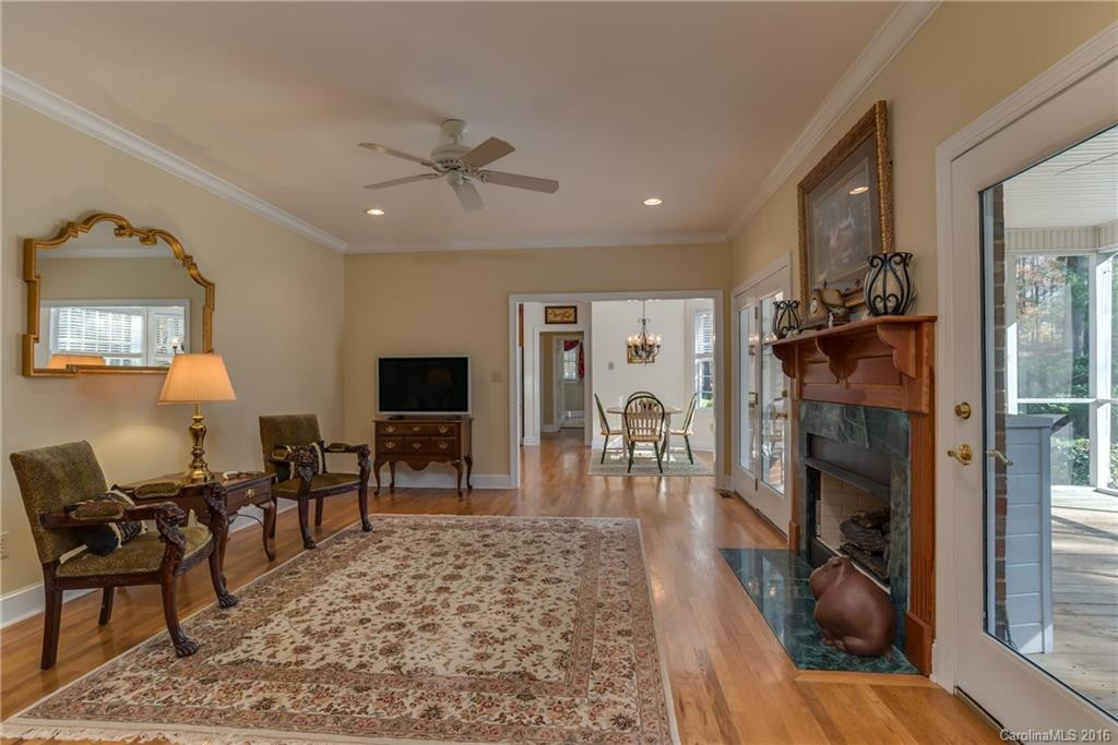 227 Beechtree Circle - Photo 9