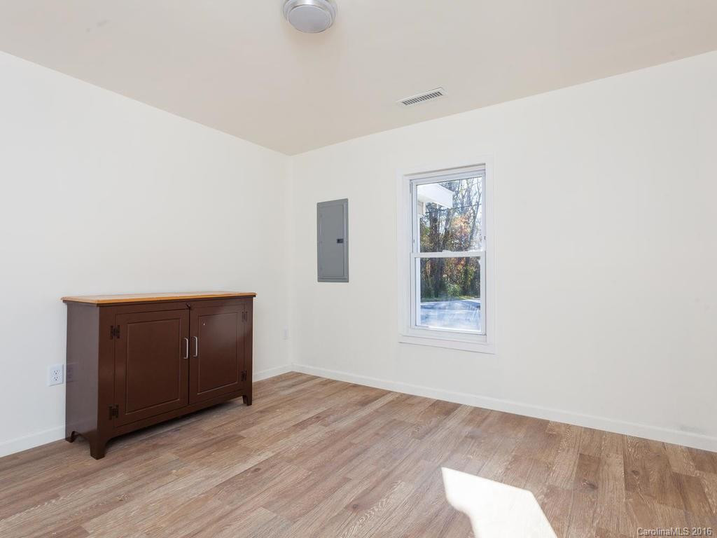 725 1st Avenue - Photo 11