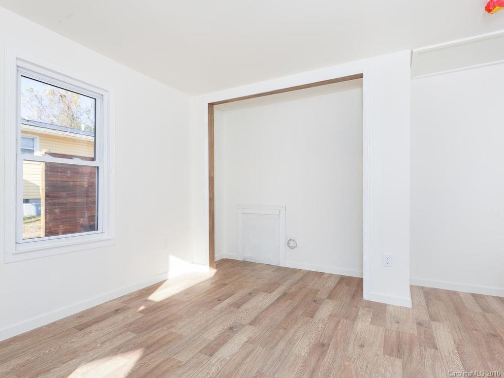 725 1st Avenue - Photo 13
