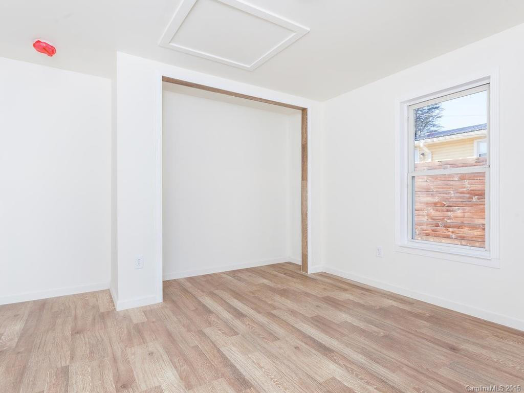 725 1st Avenue - Photo 15