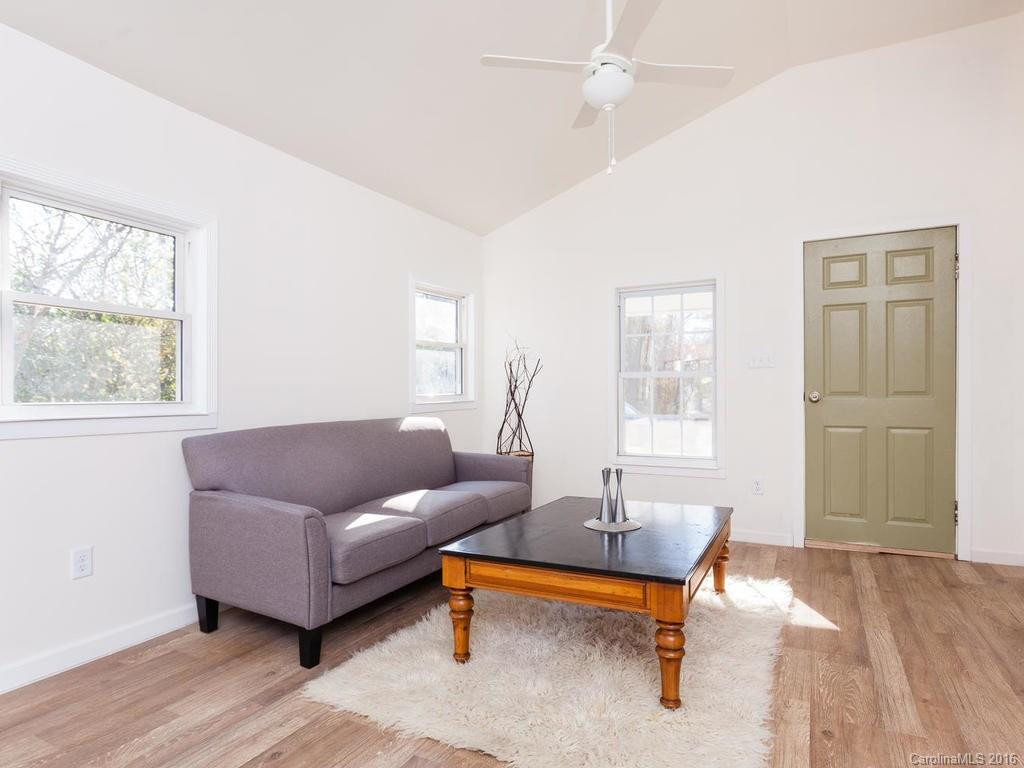 725 1st Avenue - Photo 4