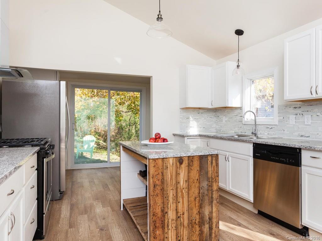 725 1st Avenue - Photo 8
