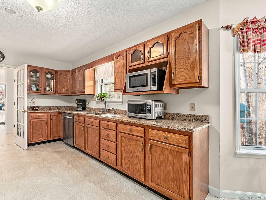 51 Sherry Lane - Photo 8