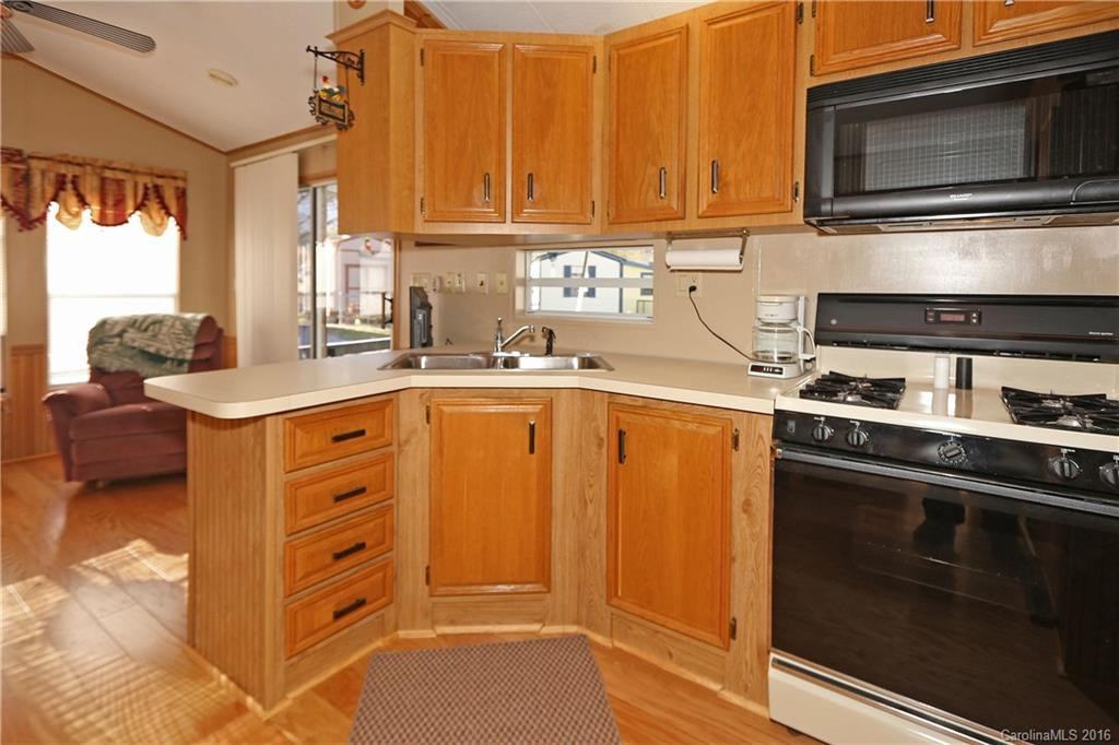 85 Park Place - Photo 7
