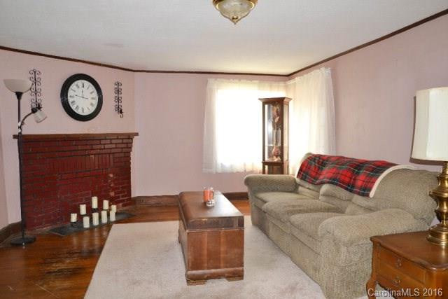 1832 Airport Road - Photo 11