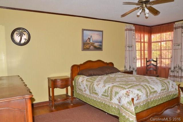 1832 Airport Road - Photo 17