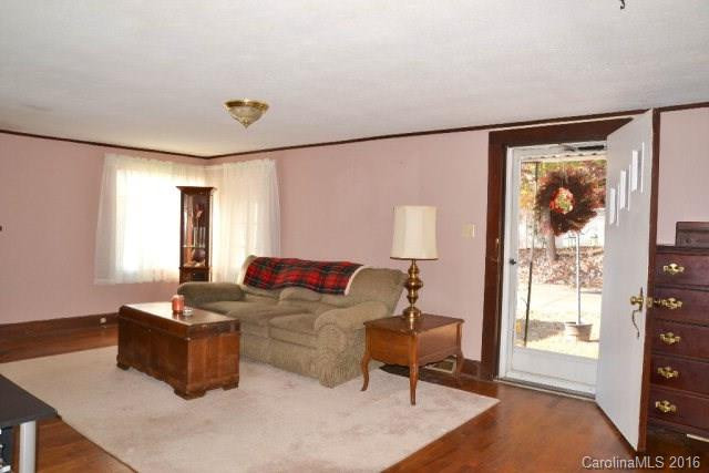 1832 Airport Road - Photo 8