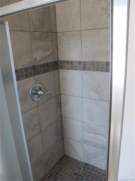 439 Meadowview Drive - Photo 11