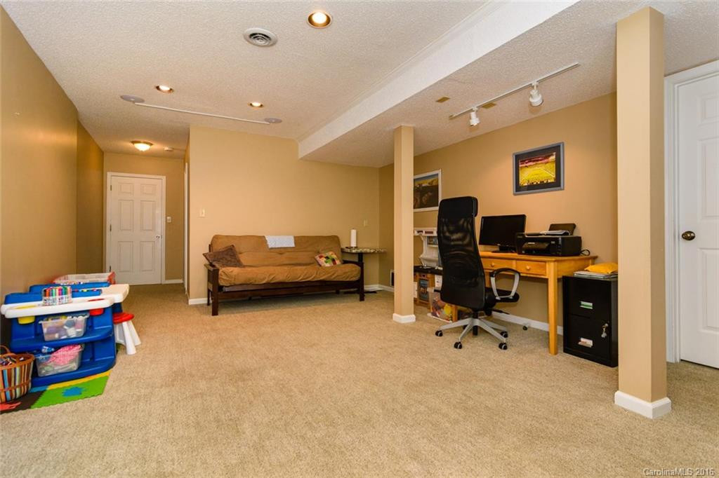 9 Weston Heights Drive #5 - Photo 21