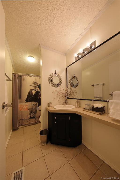 241 Laurelwood Lane - Photo 14