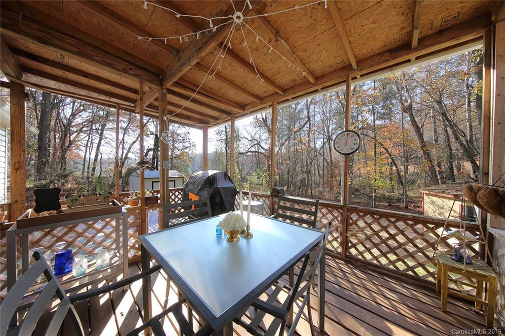 241 Laurelwood Lane - Photo 16