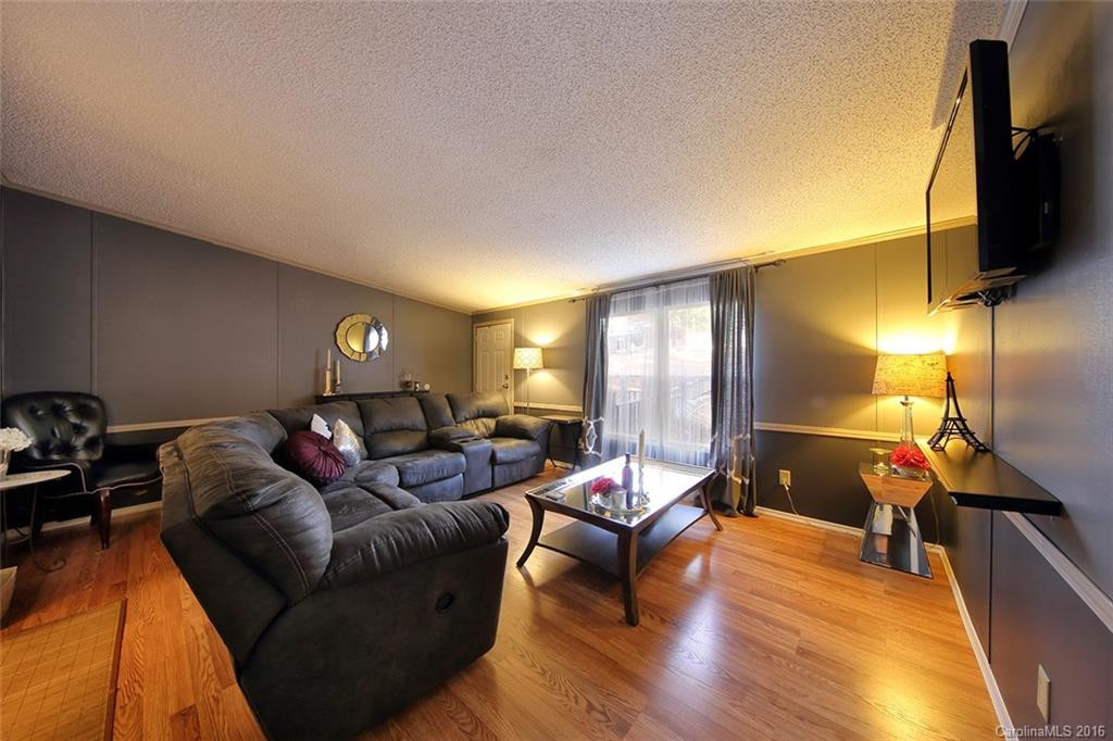 241 Laurelwood Lane - Photo 4
