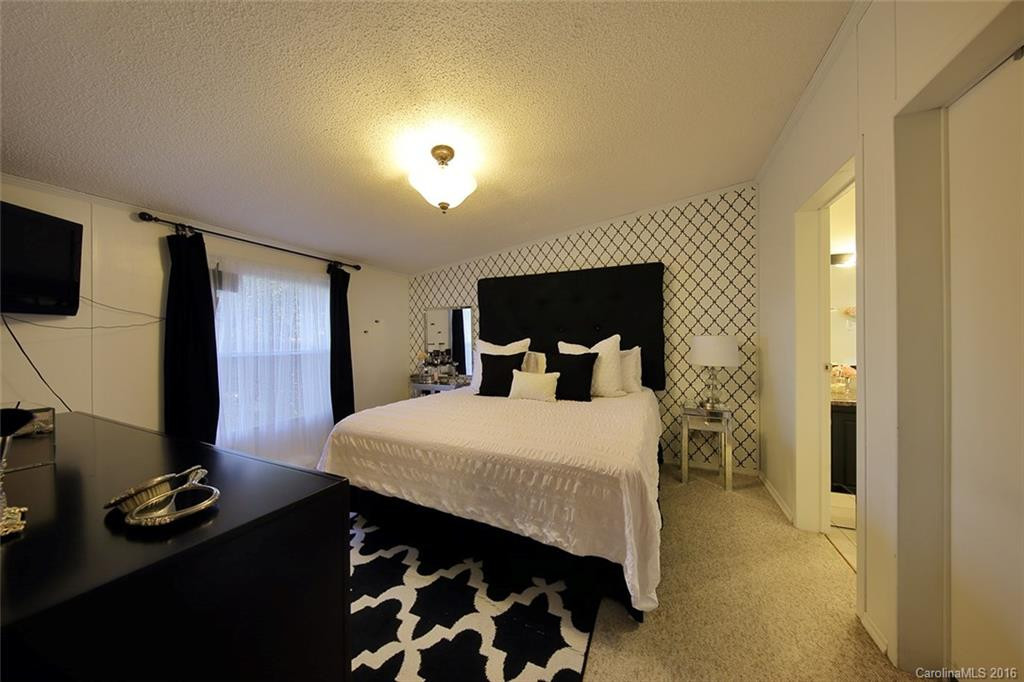241 Laurelwood Lane - Photo 10