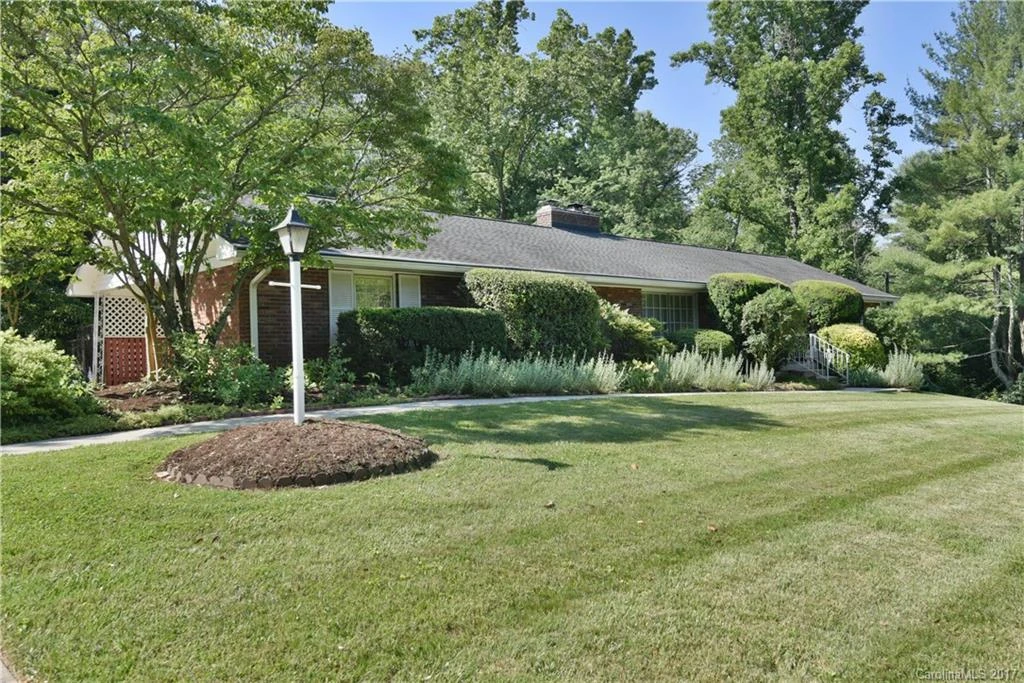 1 Greenleaf Circle