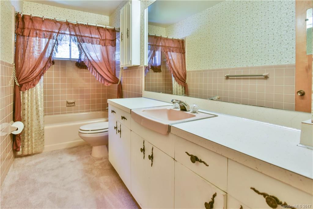 1 Greenleaf Circle - Photo 12