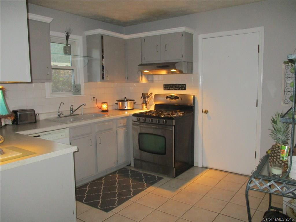 702 Knollwood Drive - Photo 5