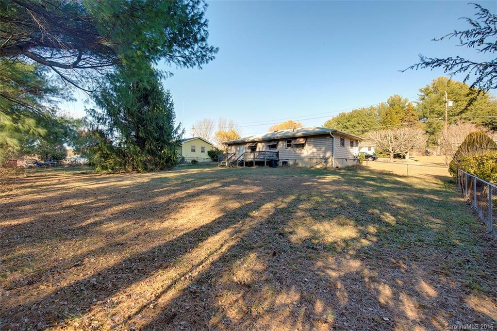 114 Willowbrook Road - Photo 2