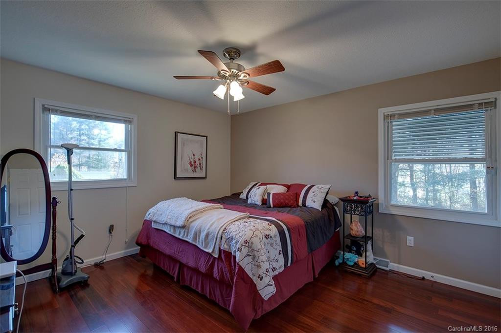 114 Willowbrook Road - Photo 8
