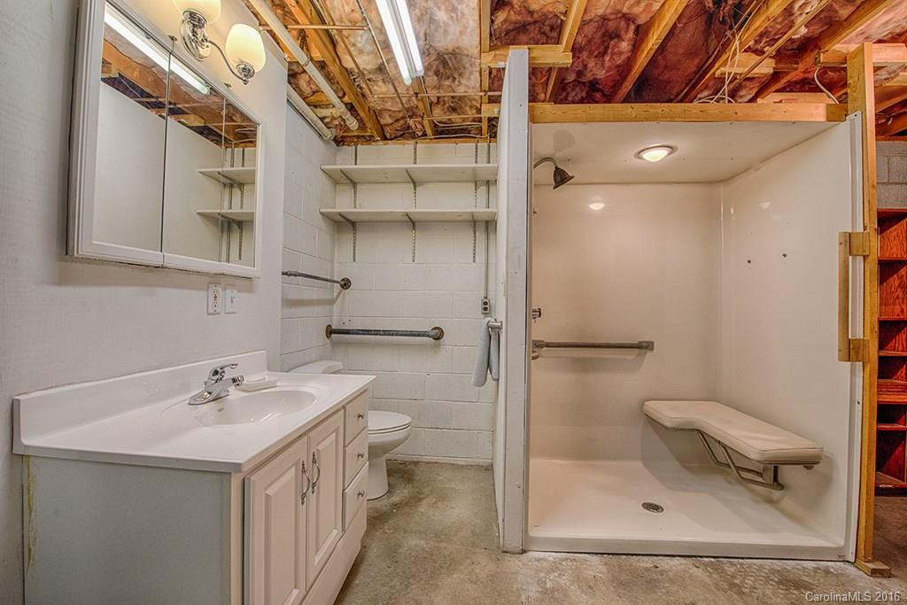 8 Elaine Drive - Photo 24