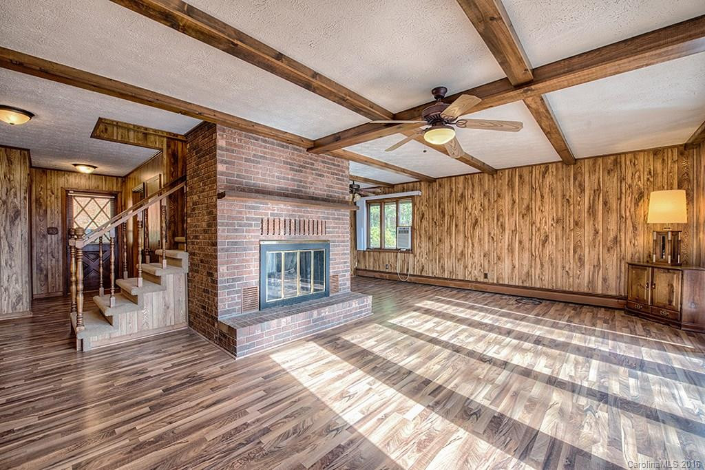 8 Elaine Drive - Photo 7