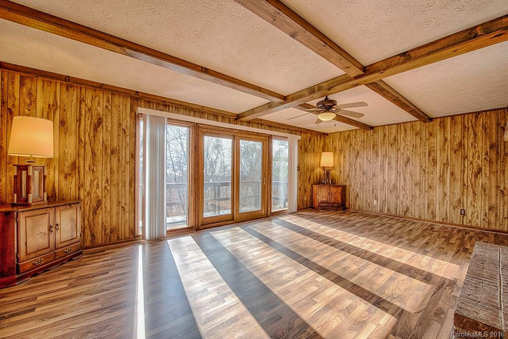 8 Elaine Drive - Photo 9