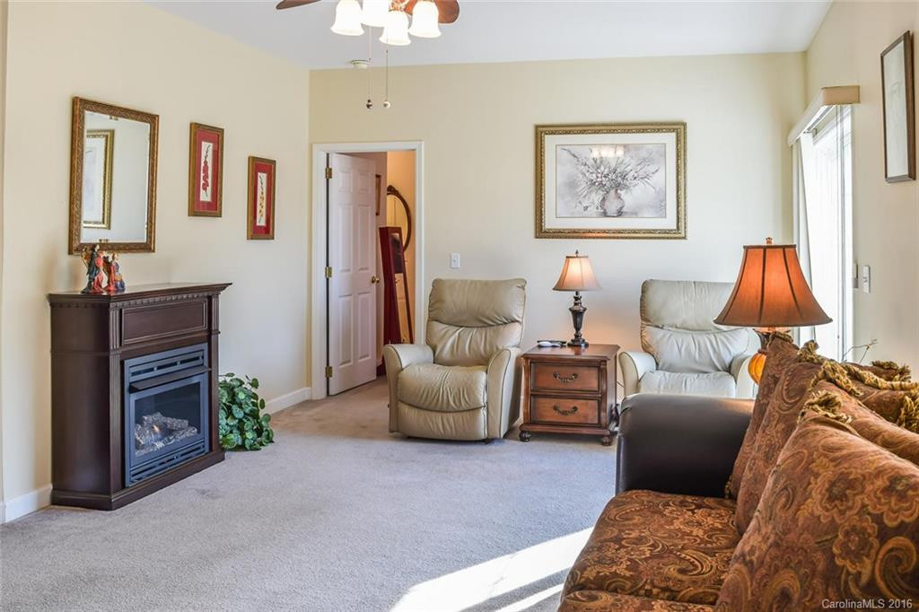 408 Sassafras Drive - Photo 6