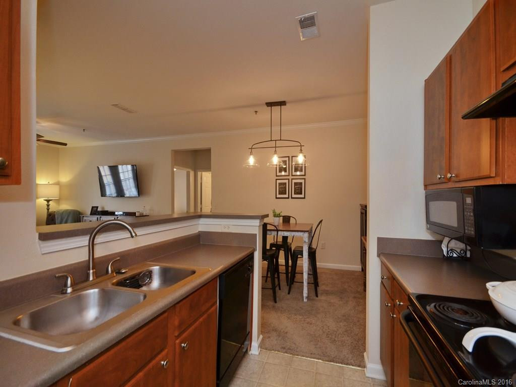 600 Vista Lake Drive #205 - Photo 7