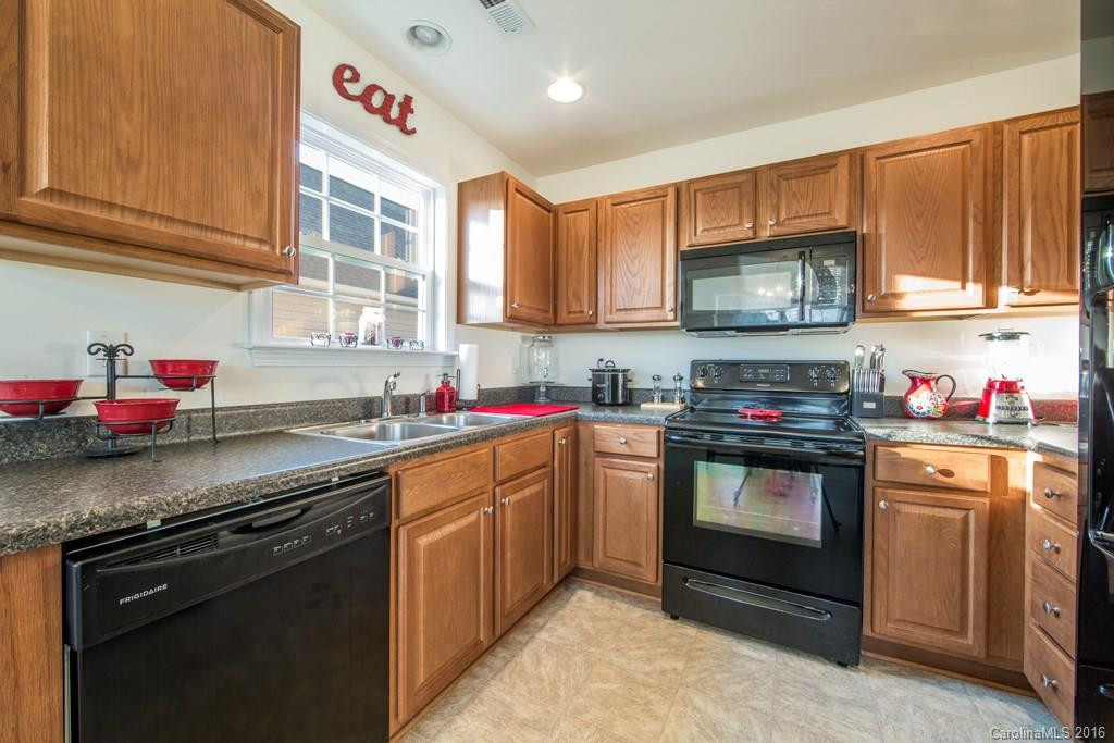 290 Swift Creek Road - Photo 3