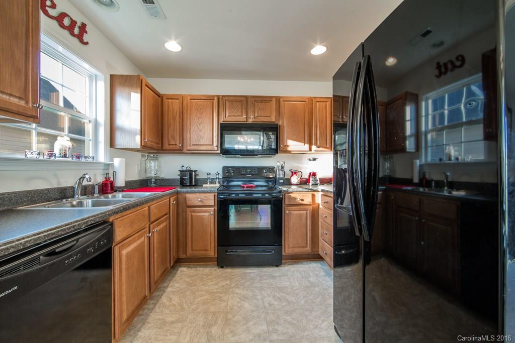 290 Swift Creek Road - Photo 4
