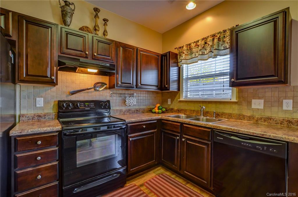 4 Daphne Drive - Photo 14