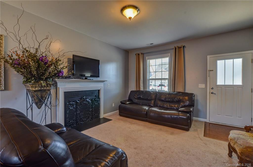 4 Daphne Drive - Photo 5